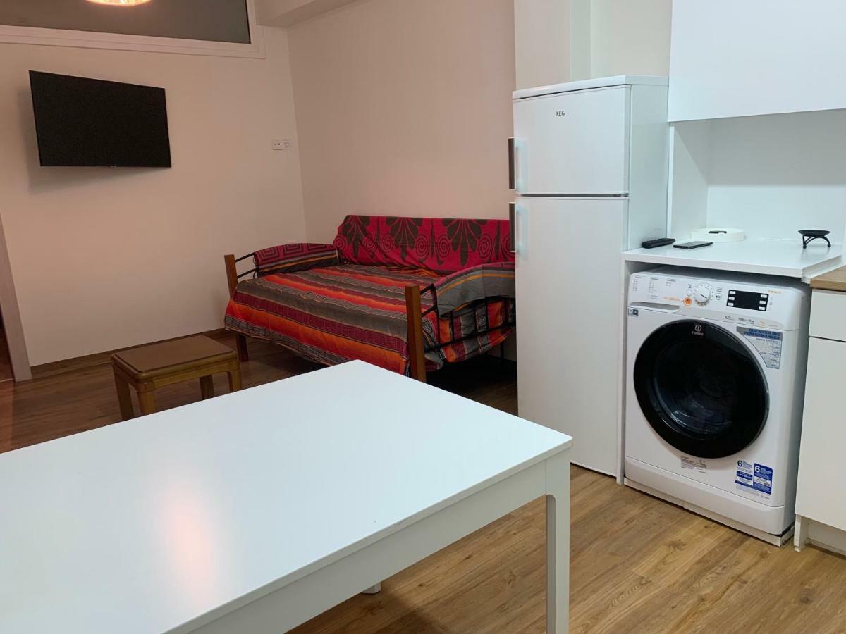 Just A 2Bd Central Apartment * Top Location * Athen Exterior foto
